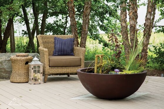 Patio-Pond-European-Terra-Cotta-Beauty-558x372.jpg